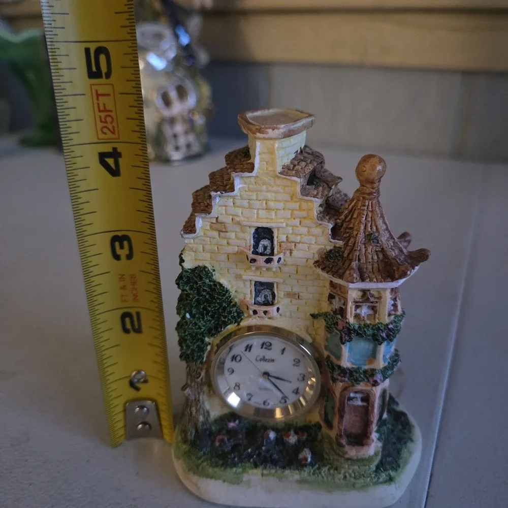 Miniature SALTON Small English Floral Cottage Tower Quartz Clock